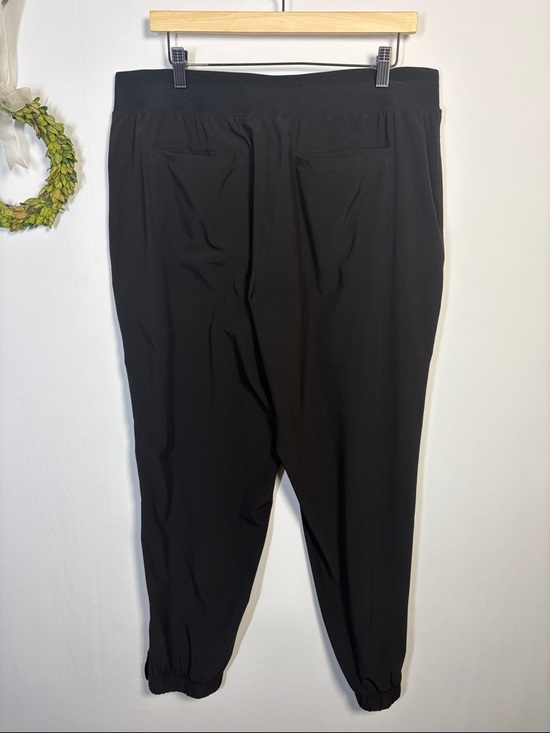 ATHLETA Brooklyn Heights High Rise Jogger Black #533443 size 16 - Picture 2 of 5